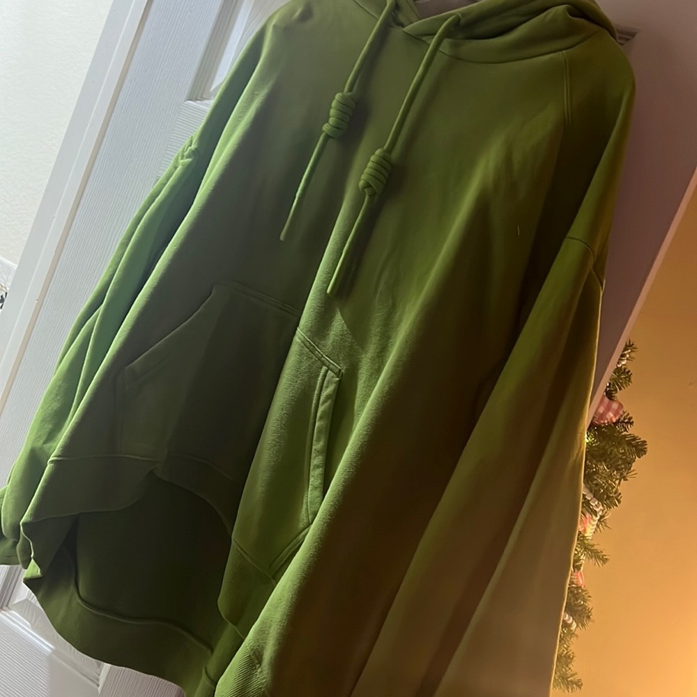 plus size green hoodie . in great condition .